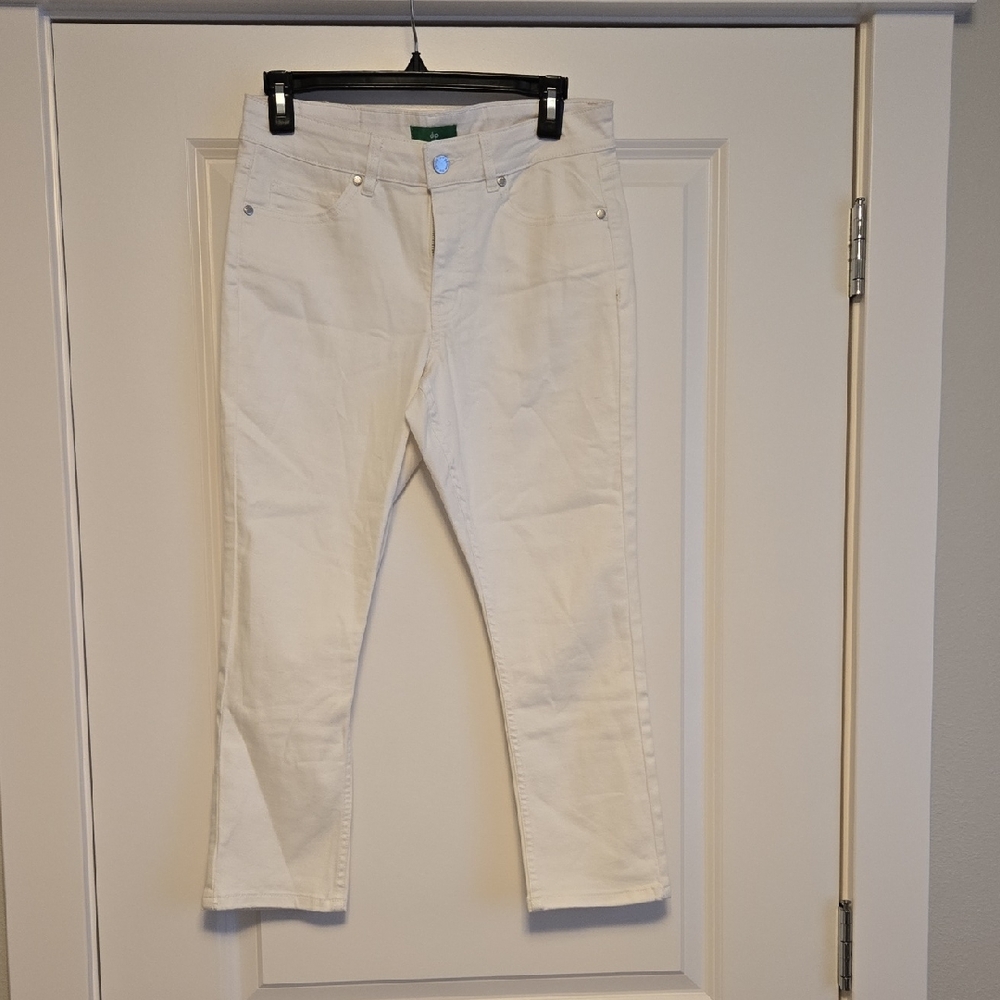 Dip White Cropped Jeans Size 6